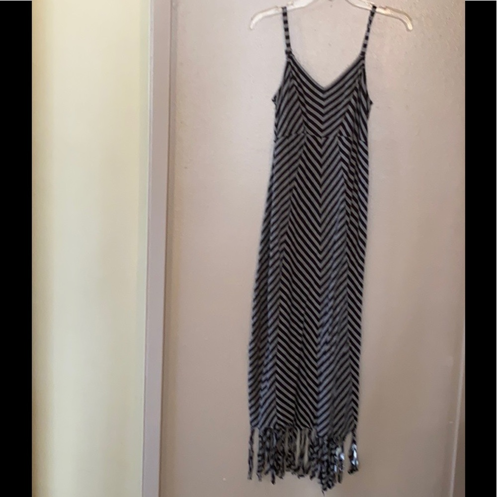 Motherhood maternity dress size small!